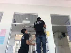Phòng COVID-19: Siết chặt từ cổng, nghiêm ngặt trong khuôn viên bệnh viện tỉnh Cà Mau - hình 3