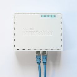 Router MikroTik RB750Gr3 - Ảnh 4