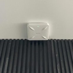 Bán bộ phát Wifi ốp trần RUIJIE REYEE RG-RAP2200(E) - góc nghiêng