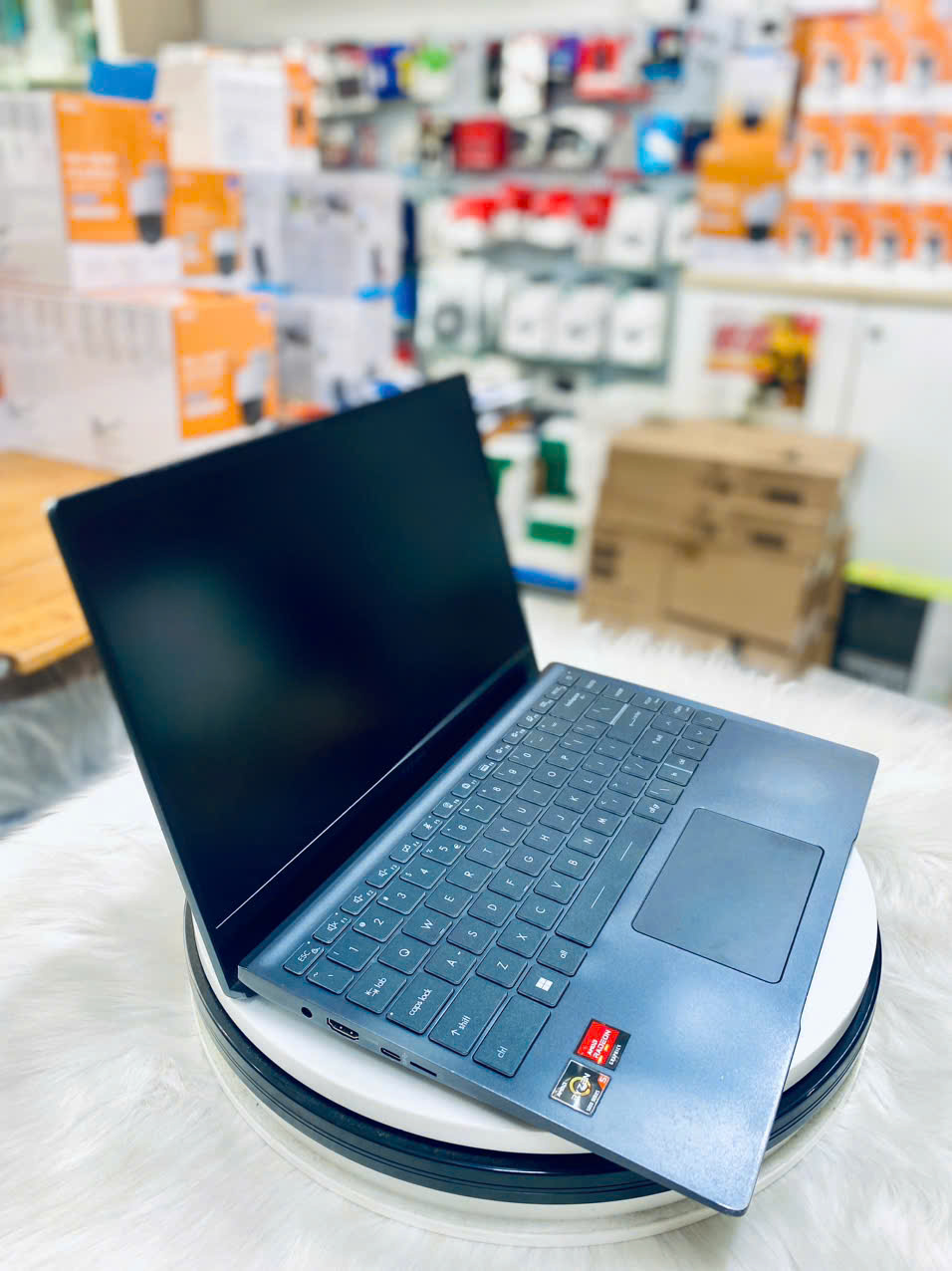 Laptop Msi Modern 14 B5M Ryzen 5 5500u - 8GB - 256Gb - 14inch FHD 2nd - Ảnh 3